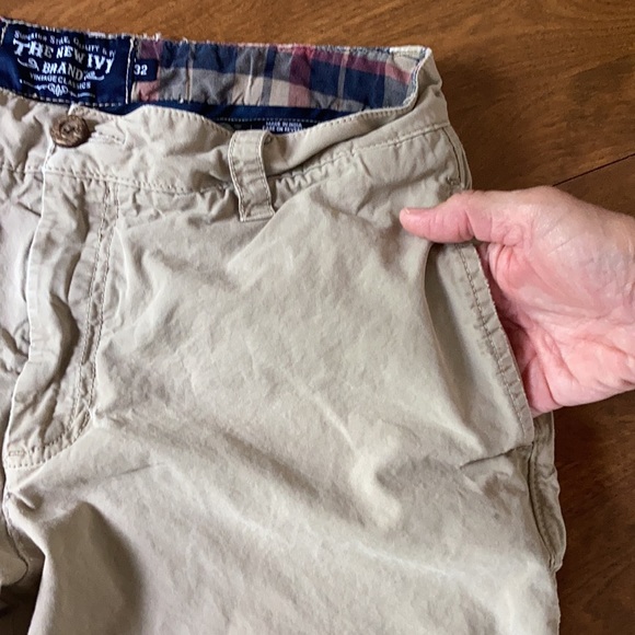THE NEW IVY Men’s Khaki Shorts - Picture 6 of 10